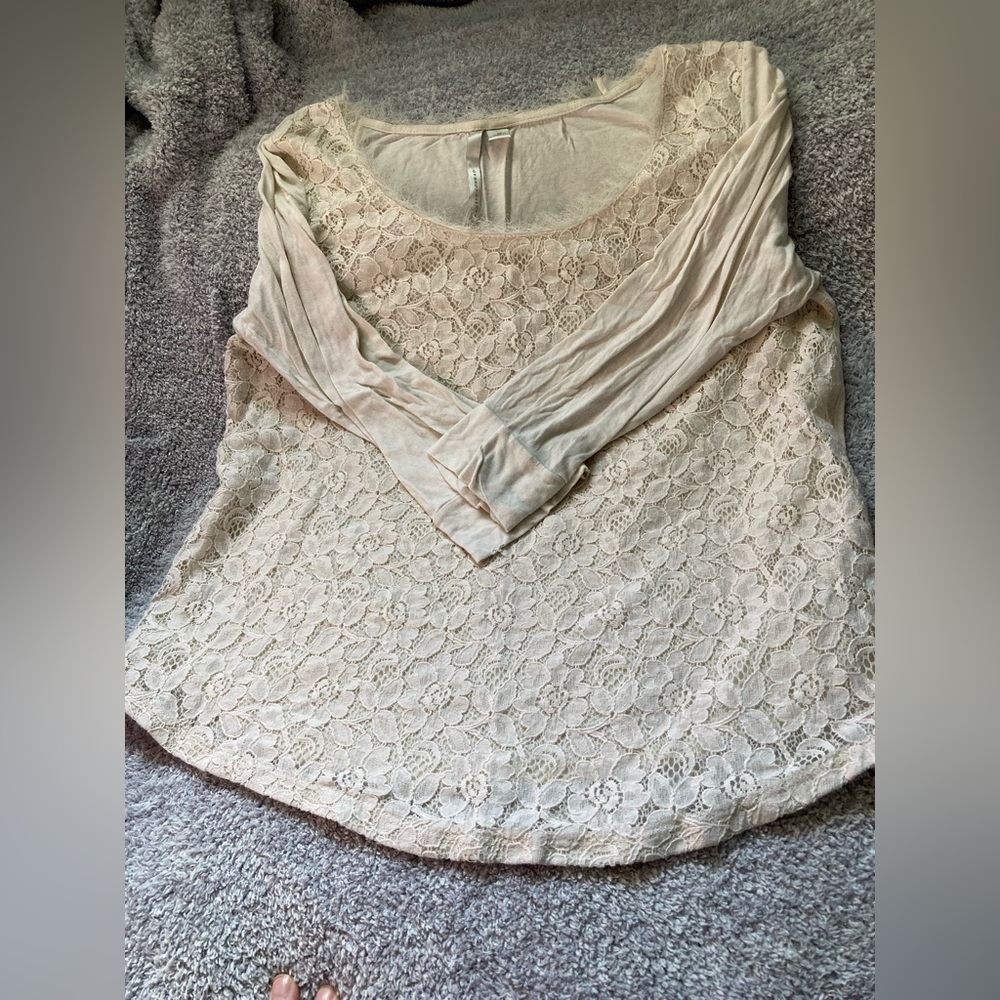 Lauren Conrad brand, size medium, pretty blouse